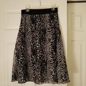 Lola medium NBW perfect condition